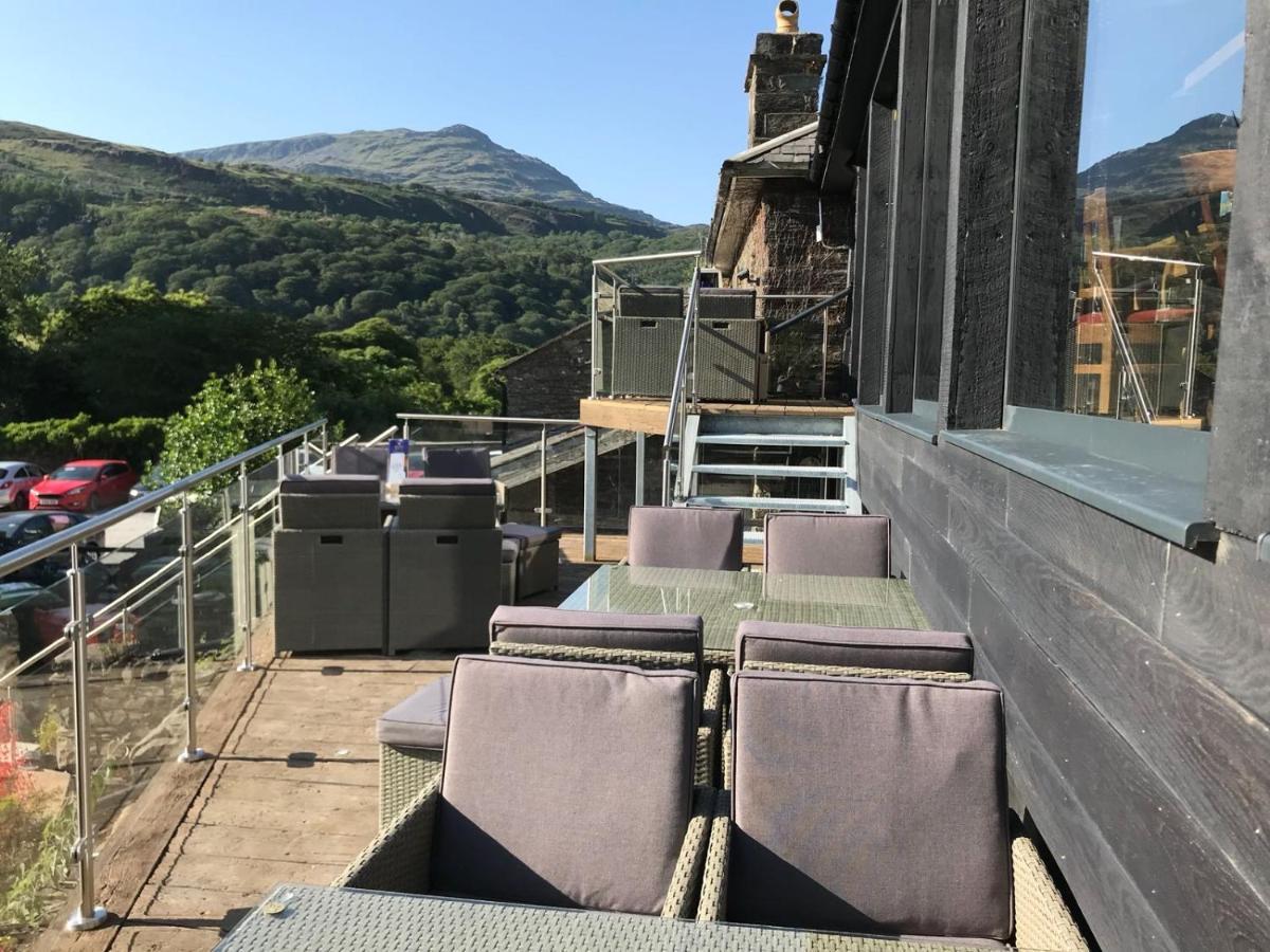 Grapes Hotel, Bar & Restaurant Snowdonia Nr Zip World Blaenau Ffestiniog Εξωτερικό φωτογραφία