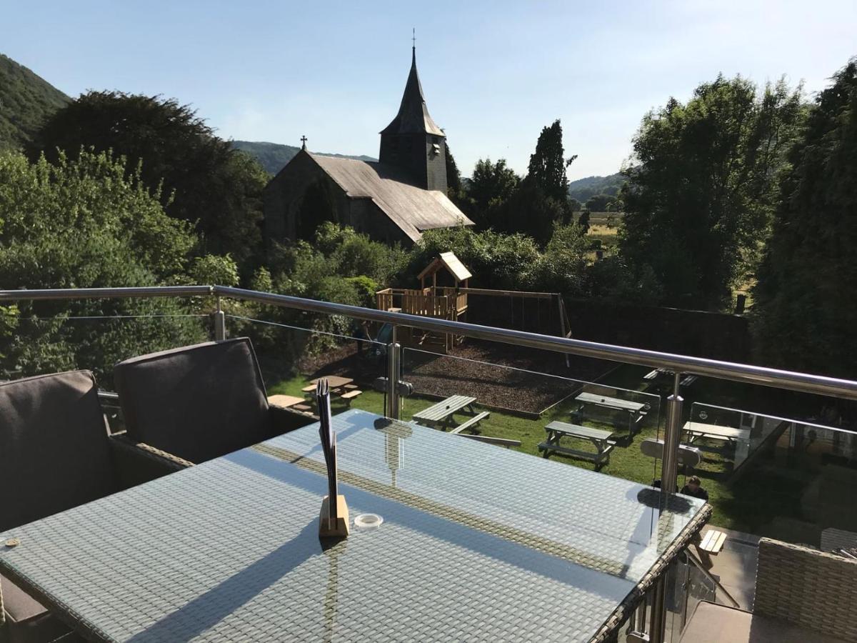 Grapes Hotel, Bar & Restaurant Snowdonia Nr Zip World Blaenau Ffestiniog Εξωτερικό φωτογραφία