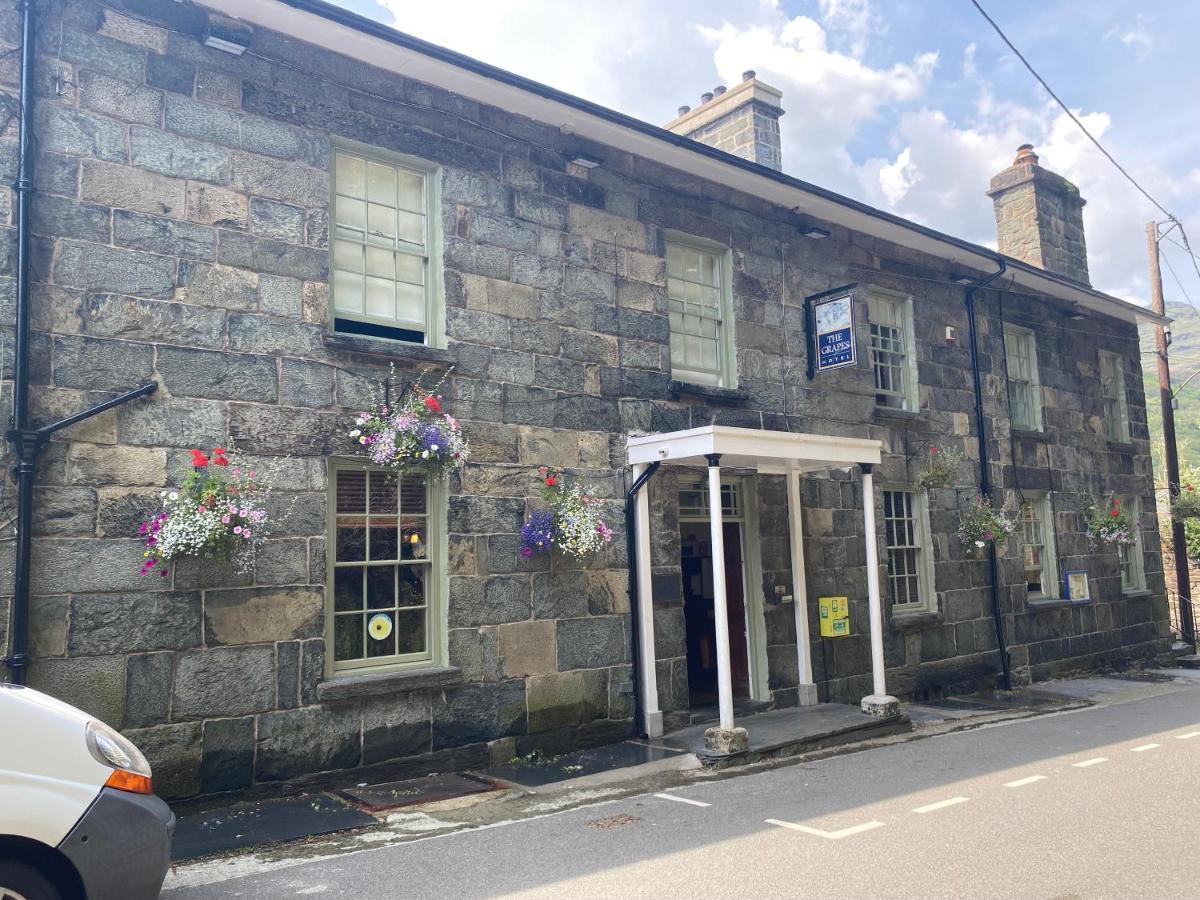 Grapes Hotel, Bar & Restaurant Snowdonia Nr Zip World Blaenau Ffestiniog Εξωτερικό φωτογραφία
