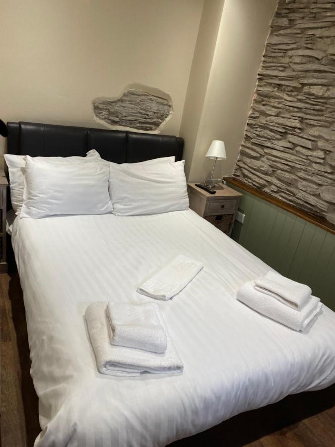 Grapes Hotel, Bar & Restaurant Snowdonia Nr Zip World Blaenau Ffestiniog Εξωτερικό φωτογραφία