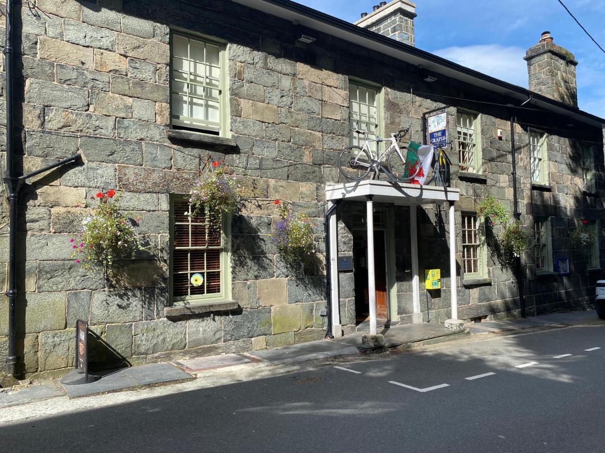 Grapes Hotel, Bar & Restaurant Snowdonia Nr Zip World Blaenau Ffestiniog Εξωτερικό φωτογραφία