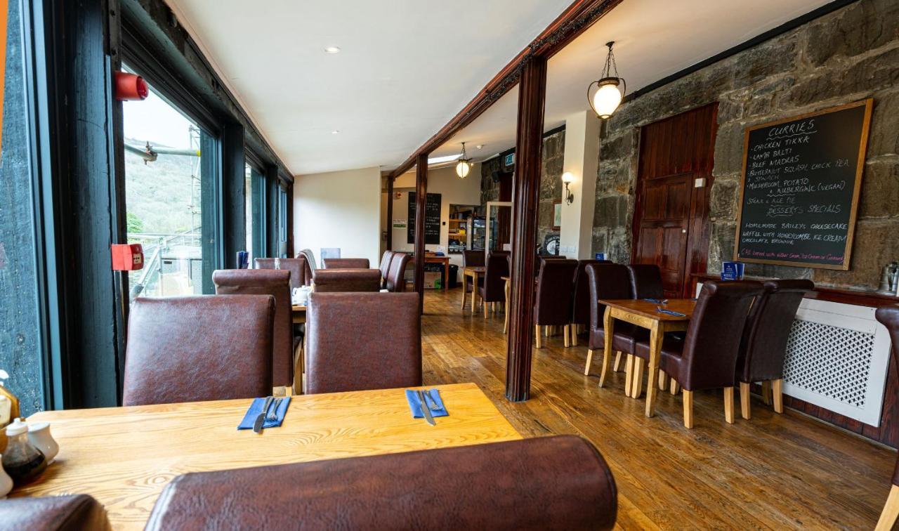 Grapes Hotel, Bar & Restaurant Snowdonia Nr Zip World Blaenau Ffestiniog Εξωτερικό φωτογραφία
