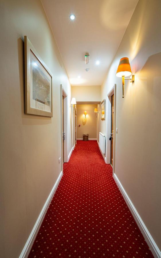 Grapes Hotel, Bar & Restaurant Snowdonia Nr Zip World Blaenau Ffestiniog Εξωτερικό φωτογραφία