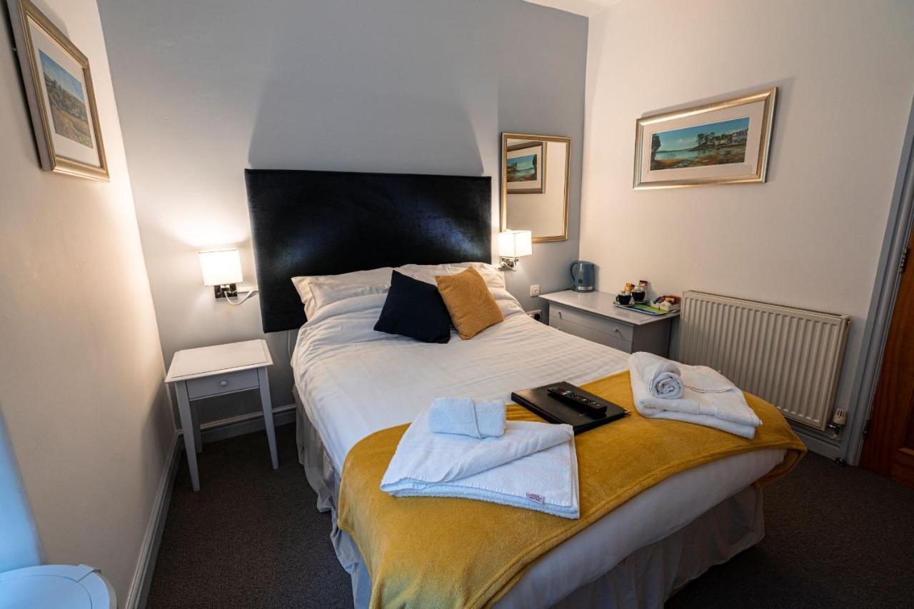Grapes Hotel, Bar & Restaurant Snowdonia Nr Zip World Blaenau Ffestiniog Εξωτερικό φωτογραφία