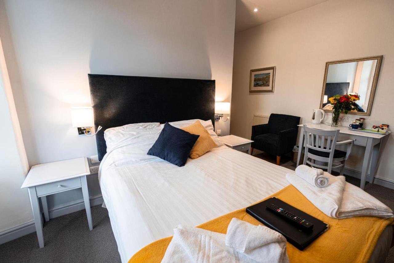 Grapes Hotel, Bar & Restaurant Snowdonia Nr Zip World Blaenau Ffestiniog Εξωτερικό φωτογραφία