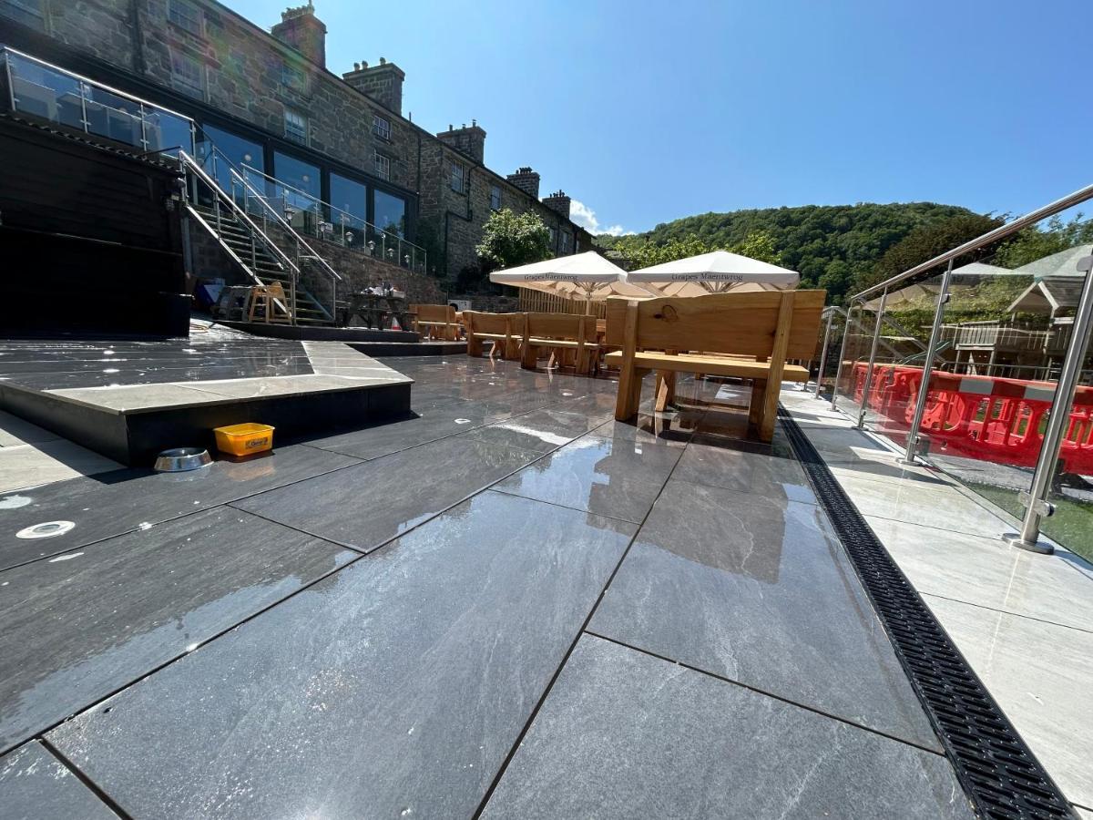 Grapes Hotel, Bar & Restaurant Snowdonia Nr Zip World Blaenau Ffestiniog Εξωτερικό φωτογραφία
